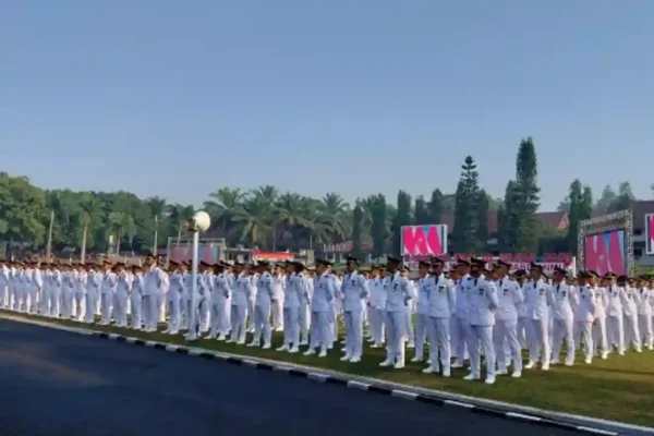 Pelantikan 1.204 Pamong Praja Muda IPDN, Prabowo Pimpin Upacara