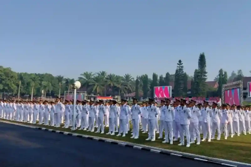 Pelantikan 1.204 Pamong Praja Muda IPDN, Prabowo Pimpin Upacara